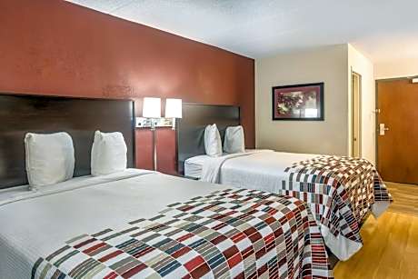 Deluxe Room with Two Double Beds Non-Smoking