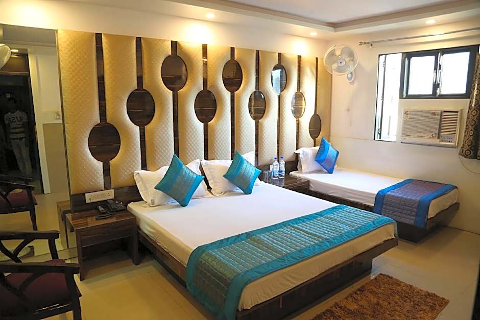 Hotel Glow Inn Paharganj-3 Mins Walk From New Delhi Railway Station