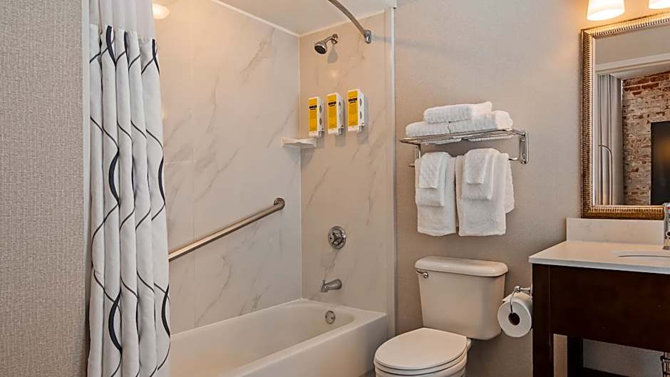 Best Western Plus St. Christopher Hotel