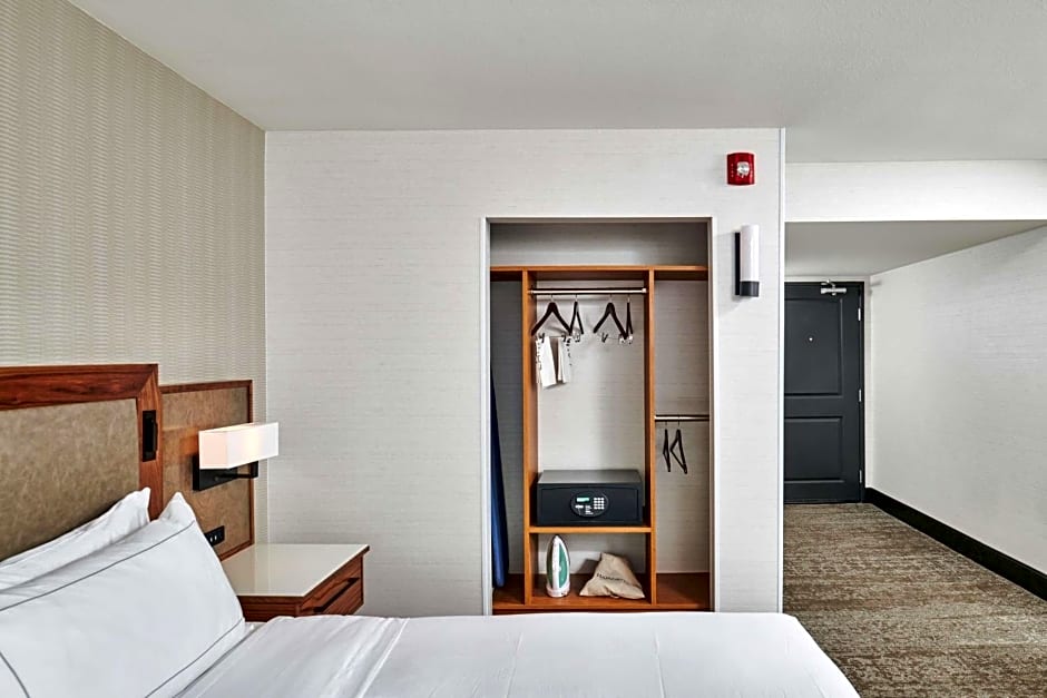 DoubleTree By Hilton Fullerton