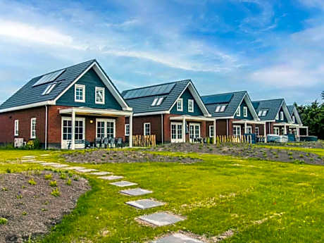 Sustainable water villa with sauna