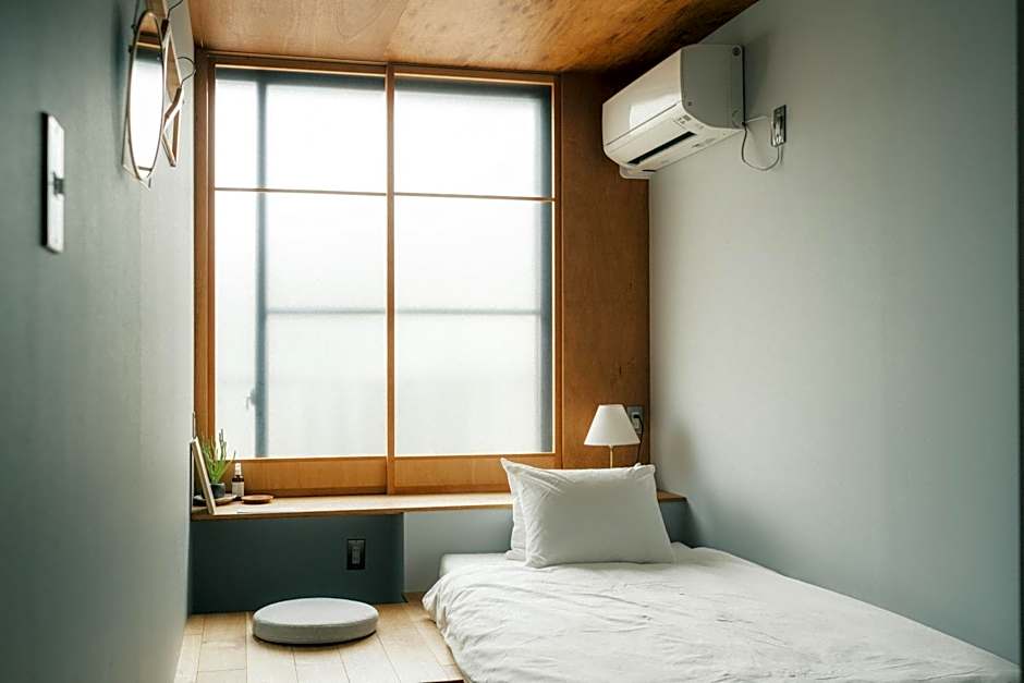 Okazaki Micro Hotel ANGLE