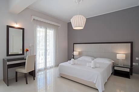 Double Room with Pool View