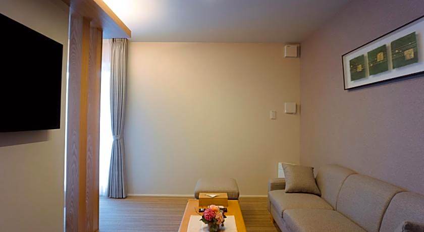 GRAND BASE Hakata Sumiyoshi