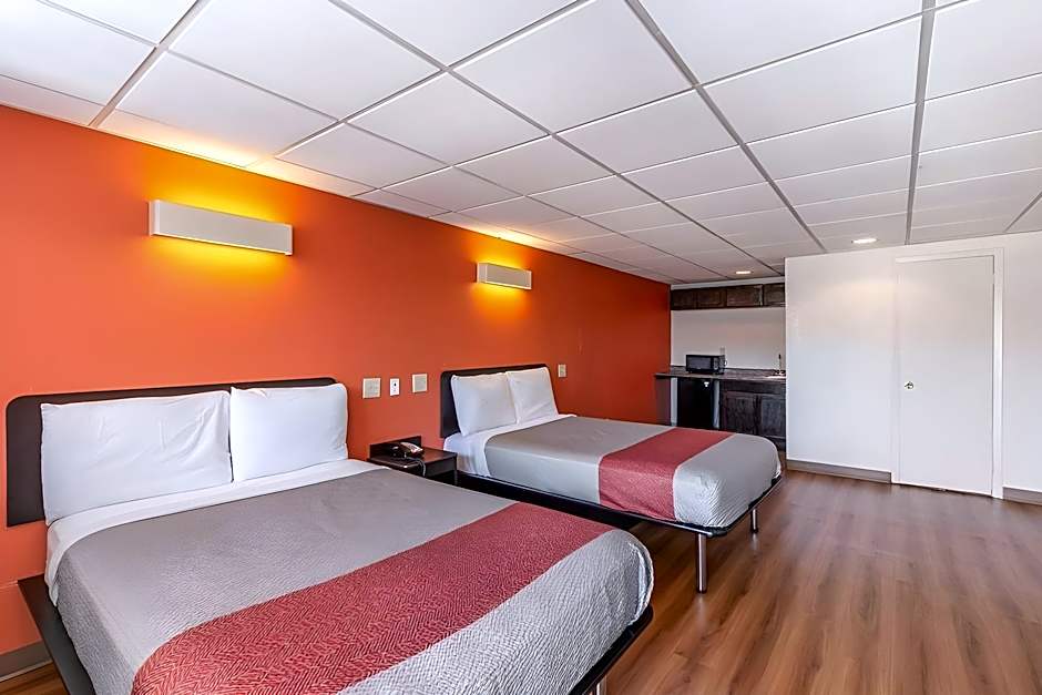 Motel 6 Elizabeth NJ Newark Liberty Intl Airport