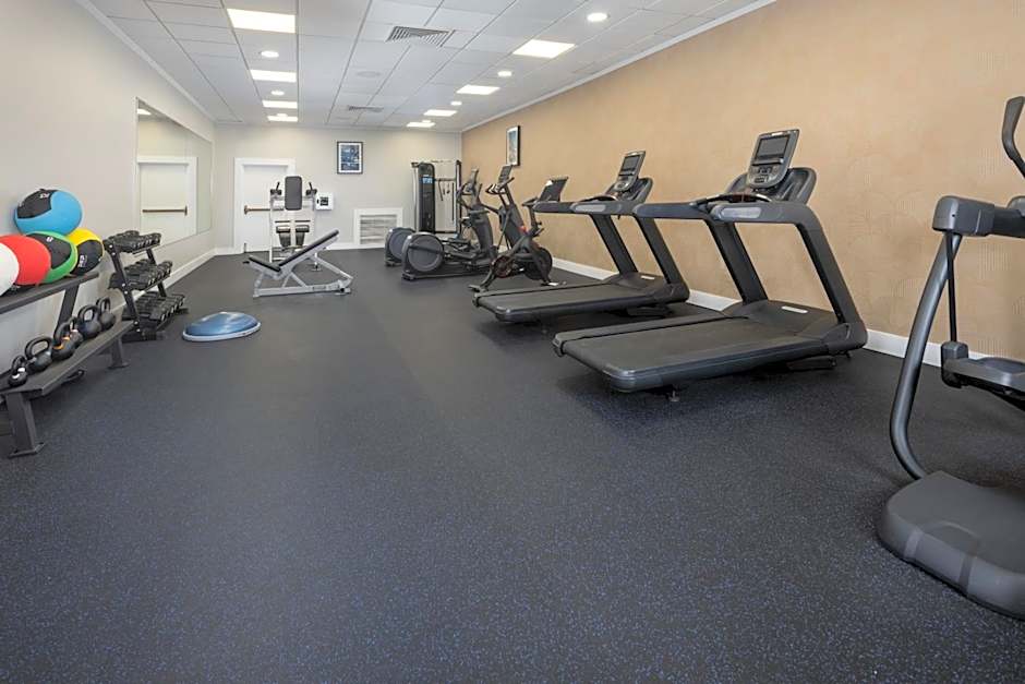 Four Points By Sheraton Kansas City Airport