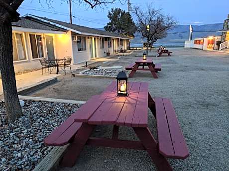 Lakeview Motel