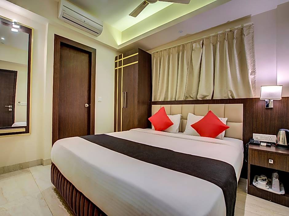 Treebo Tryst Hotel Radiant                                                                 