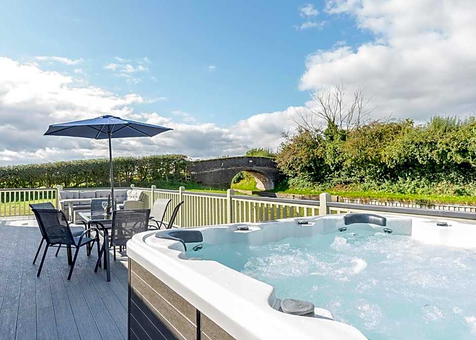 Winston Farm Lodges