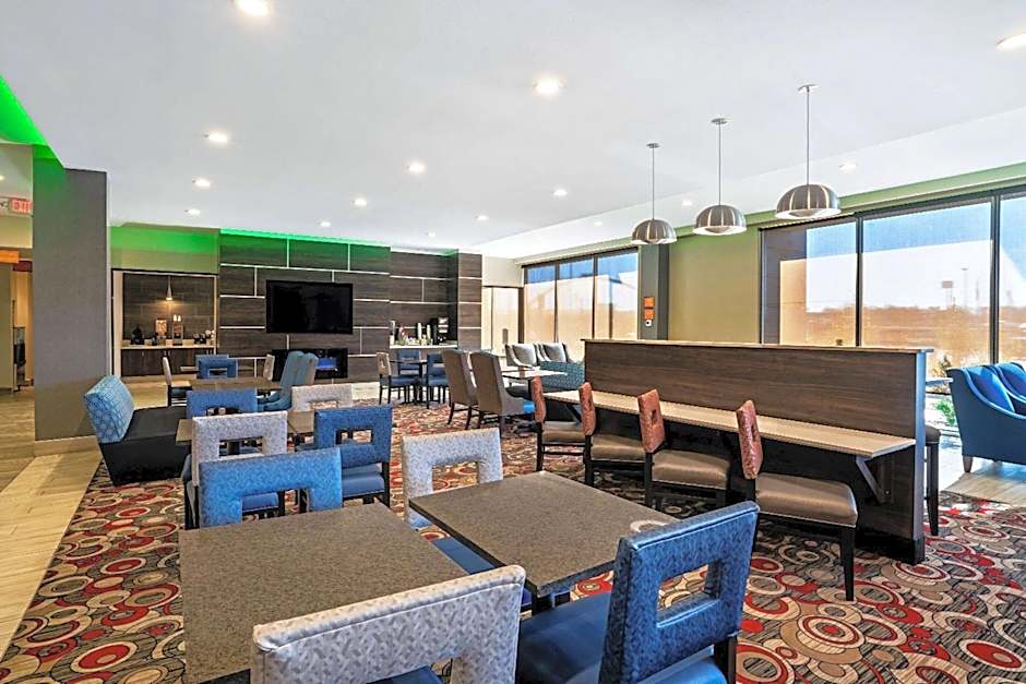 La Quinta Inn & Suites by Wyndham Tuscaloosa - McFarland