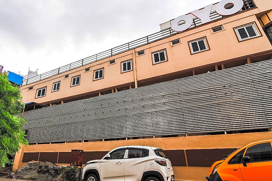 Hotel O Maruthi Gandhi Park