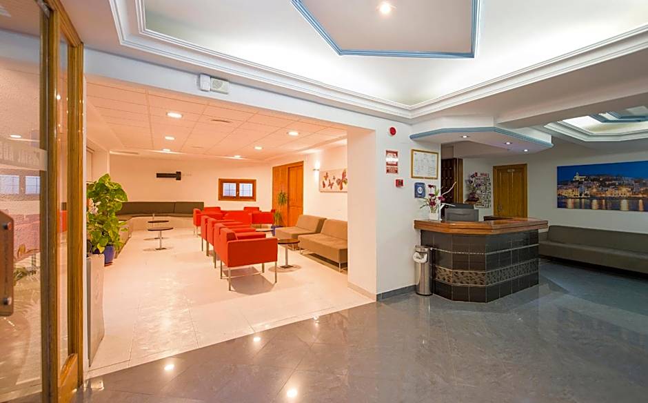 Hostal Adelino