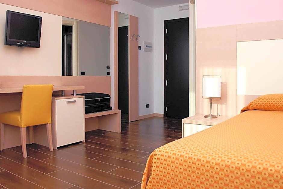 Groane Hotel Residence