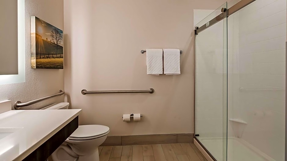 Best Western Plus Elizabethtown Inn & Suites