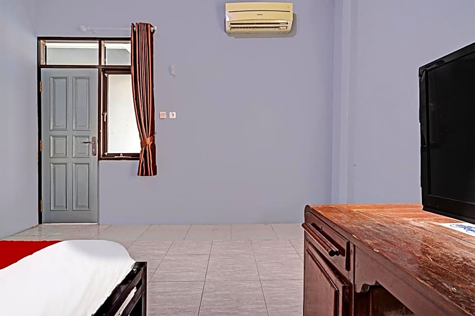 OYO Life 91592 Aaliya Guest House Syariah