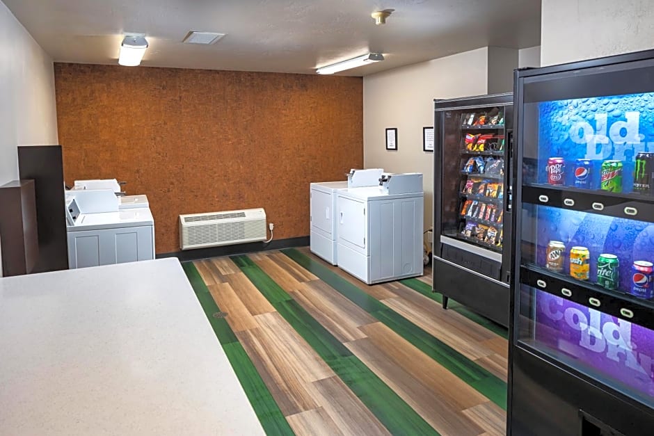 Extended Stay Airport