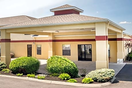 Super 8 by Wyndham Bellefontaine