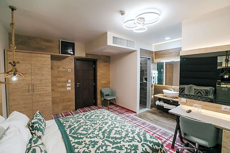 Lostrita - Pastravarie, Hotel & SPA