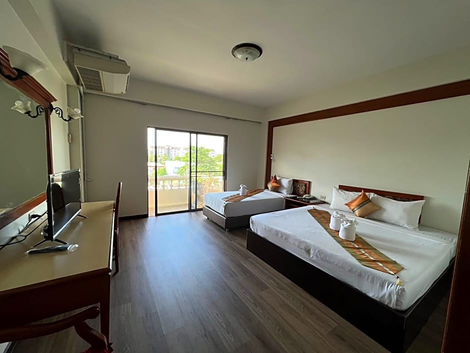 Chao Phya Grand Hotel