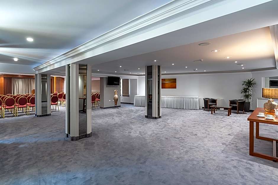 Best Western Plus Hotel Plaza