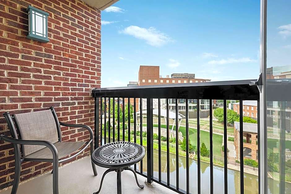 Hampton Inn & Suites Greenville-Downtown-RiverPlace