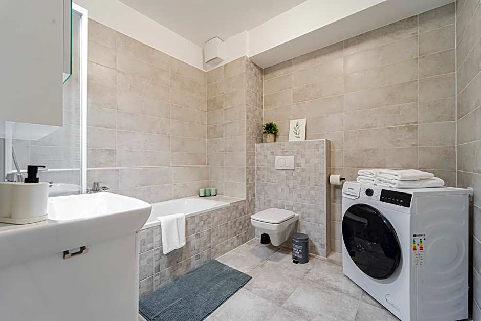 WestSide Garden Apartments by FirstHost