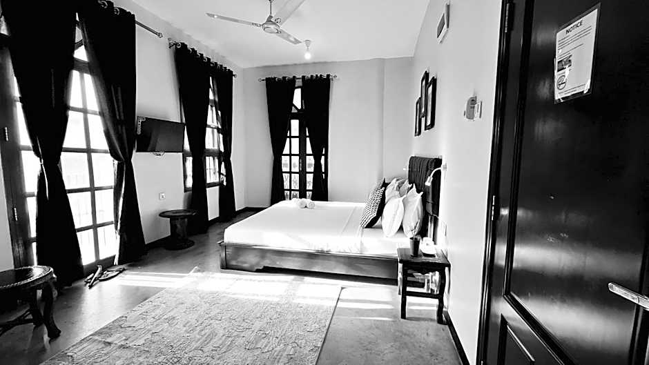 Rumaisa Hotel