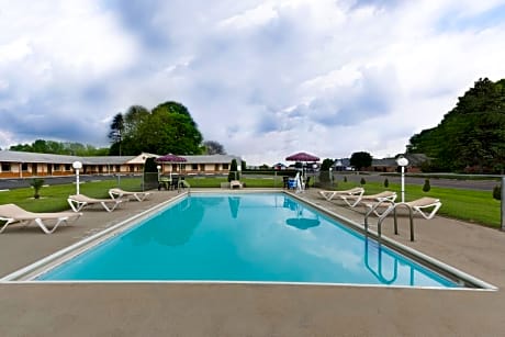 Knights Inn Palmyra