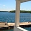 Boathouse Country Inn
