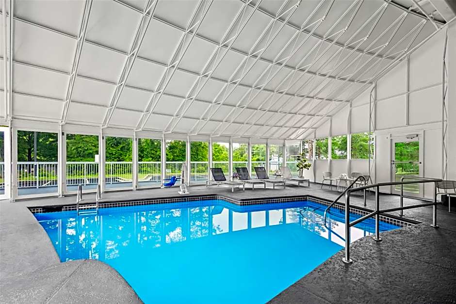 Spark by Hilton Duluth