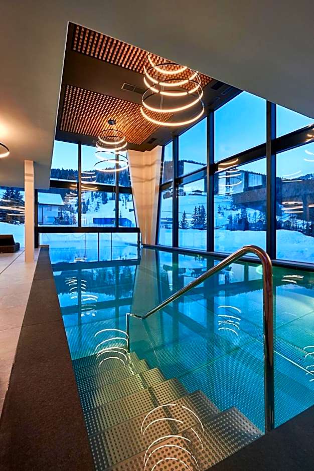 Hotel Stoeres - Active wellbeing