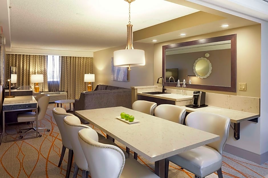DoubleTree by Hilton Denver Central Park