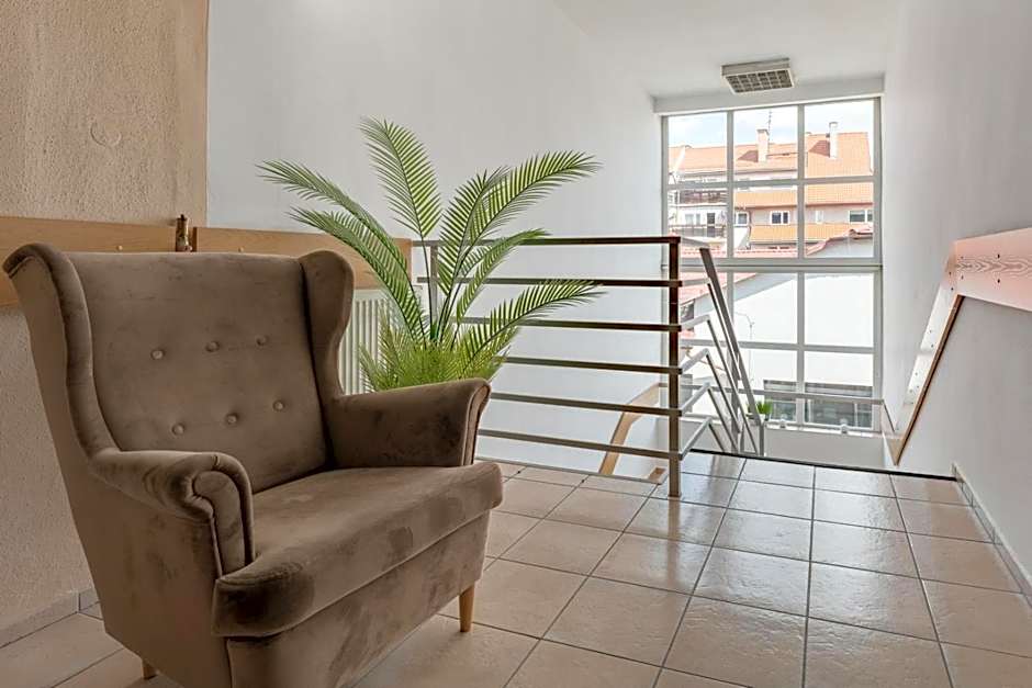 Hostelio - Tanie i komfortowe pokoje, parking, sklep na miejscu