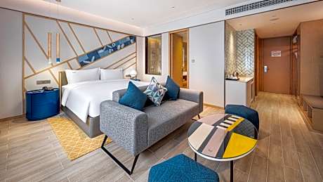 Premium King Room