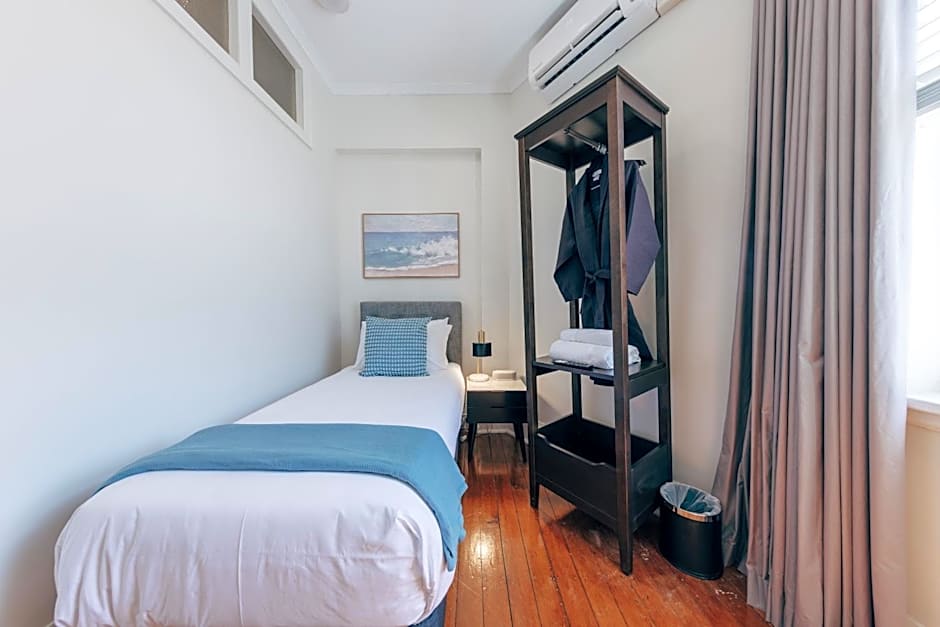 Gaslight Inn - Adults Only