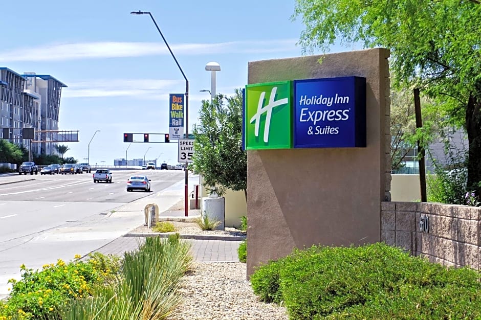 Holiday Inn Express And Suites Phoenix Tempe