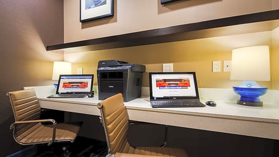 Best Western Plus Taft Inn