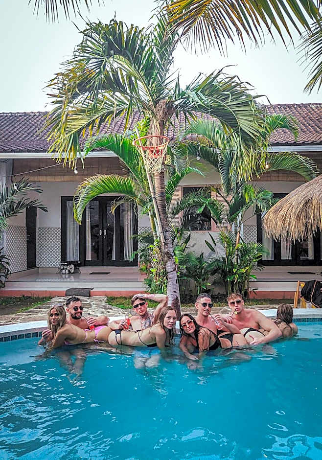 Clandestino Hostel Canggu