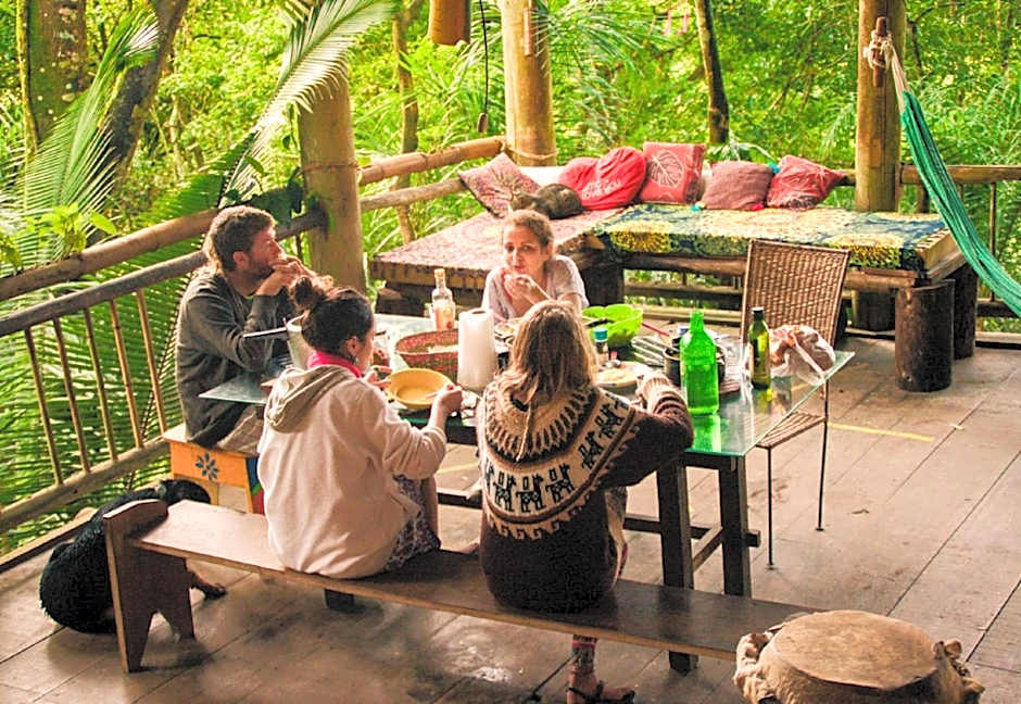 ReMo Treehouse Hostel