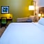 Holiday Inn Express Hotel & Suites Roseville - Galleria Area By IHG