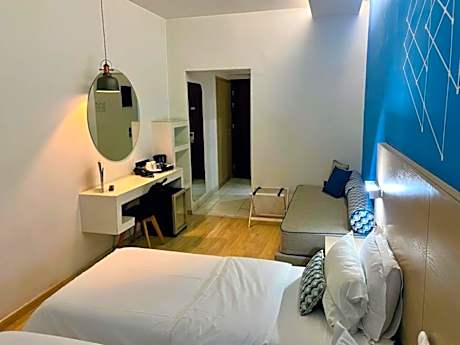 Comfort Triple Room