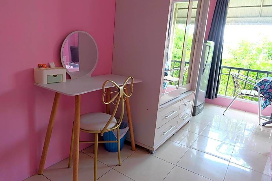 OYO 75429 '101 place navanakorm'