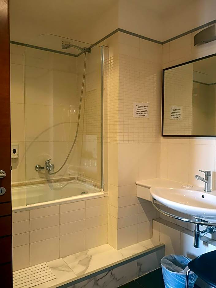 Rome Travellers Hotel