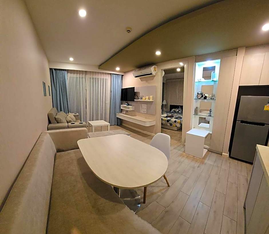 Seven Seas Pattaya by nty