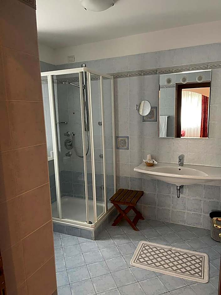 Hotel Londra Slow Living Molveno