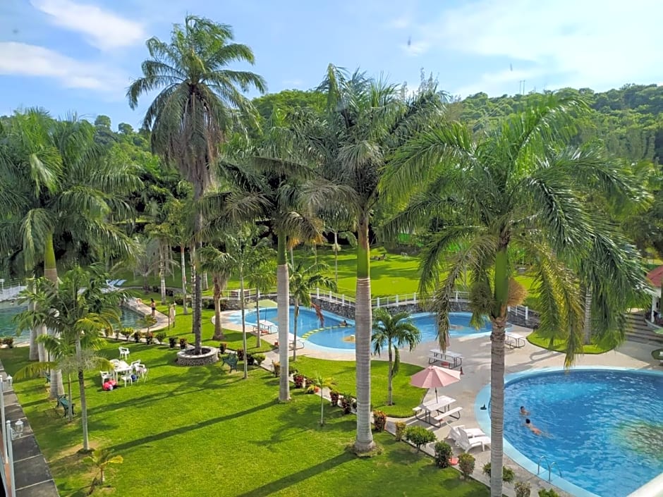 Hotel Puente Nacional & Spa