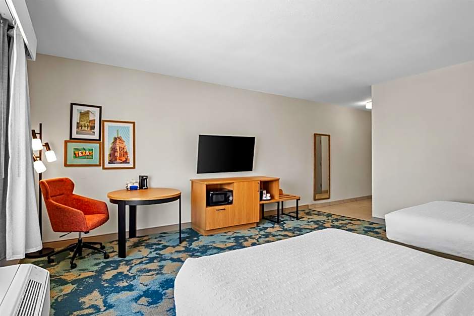 Hampton Inn By Hilton & Suites Waxahachie