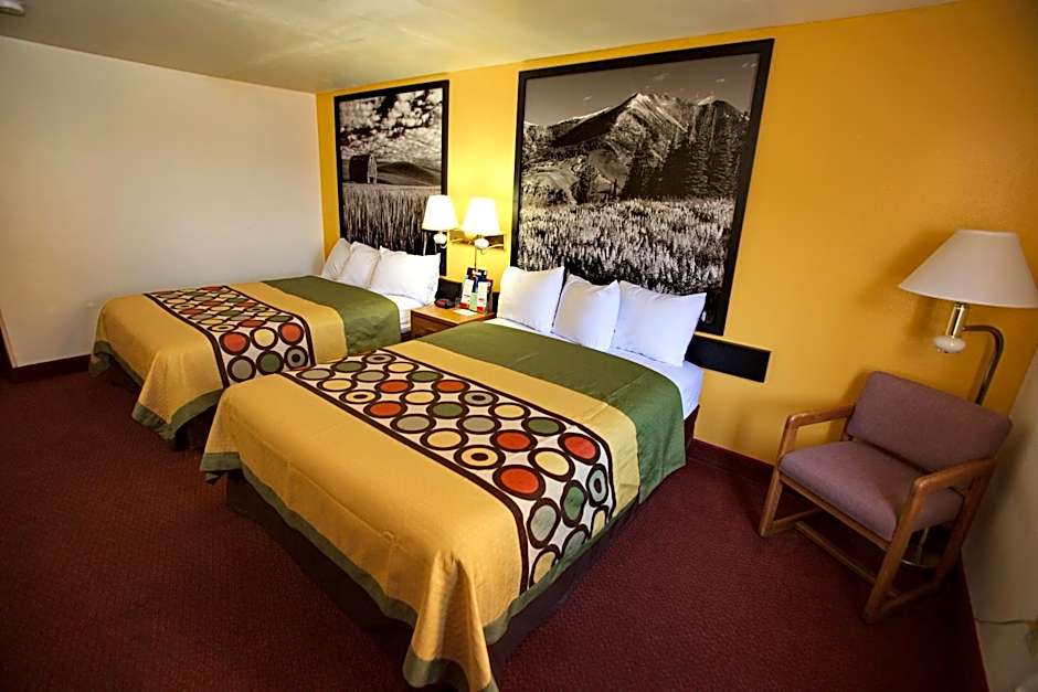 Super 8 by Wyndham Elko
