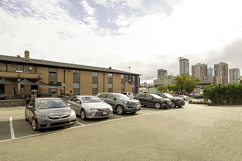 The Holland Hotel
