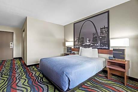 Queen Room - Disability Access/Non-Smoking